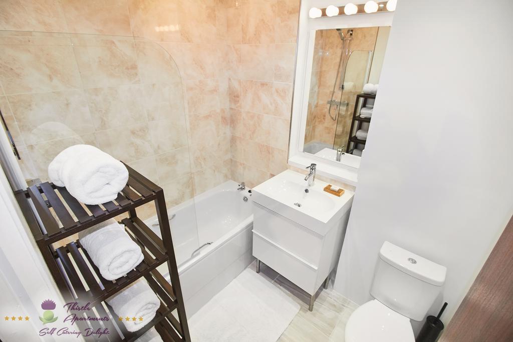 Thistle Apartments-City View Apartment Абърдийн Екстериор снимка